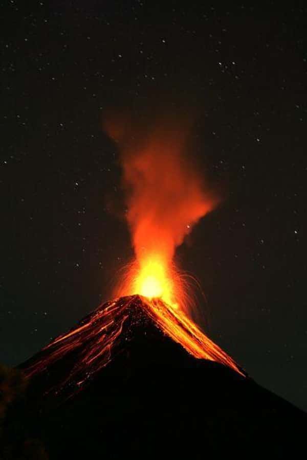 1 Day Acatenango Volcano Hike from Antigua - Descent choices and the return to Antigua
