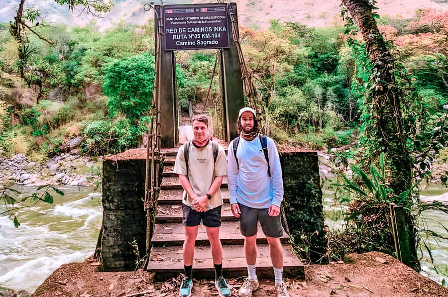 2-Day Inca Trail Hike to Machu Picchu & Panoramic Train - From 4:00 AM Cusco pickup to the km 104 start