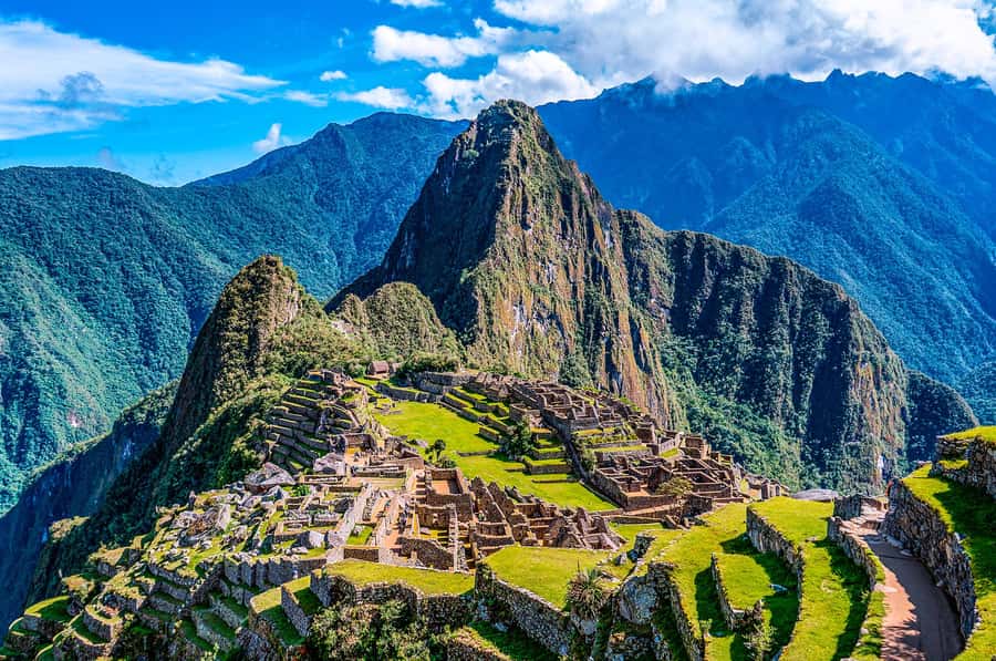 2-Day Inca Trail Hike to Machu Picchu & Panoramic Train - Train rides on the Urubamba: Expedition out, Vistadome back