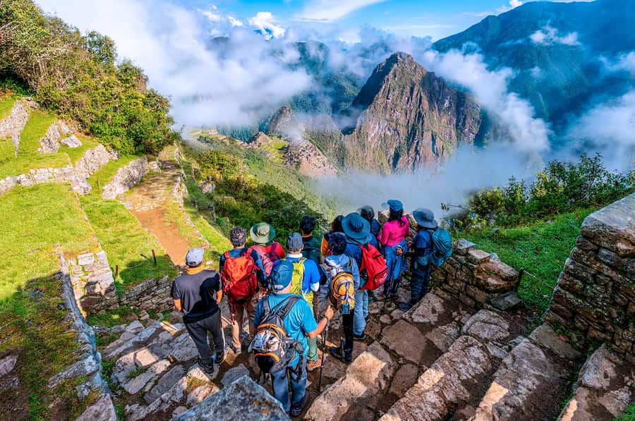 2-Day Inca Trail Hike to Machu Picchu & Panoramic Train - Chachabamba and the cloud forest climb toward Wiñay Wayna