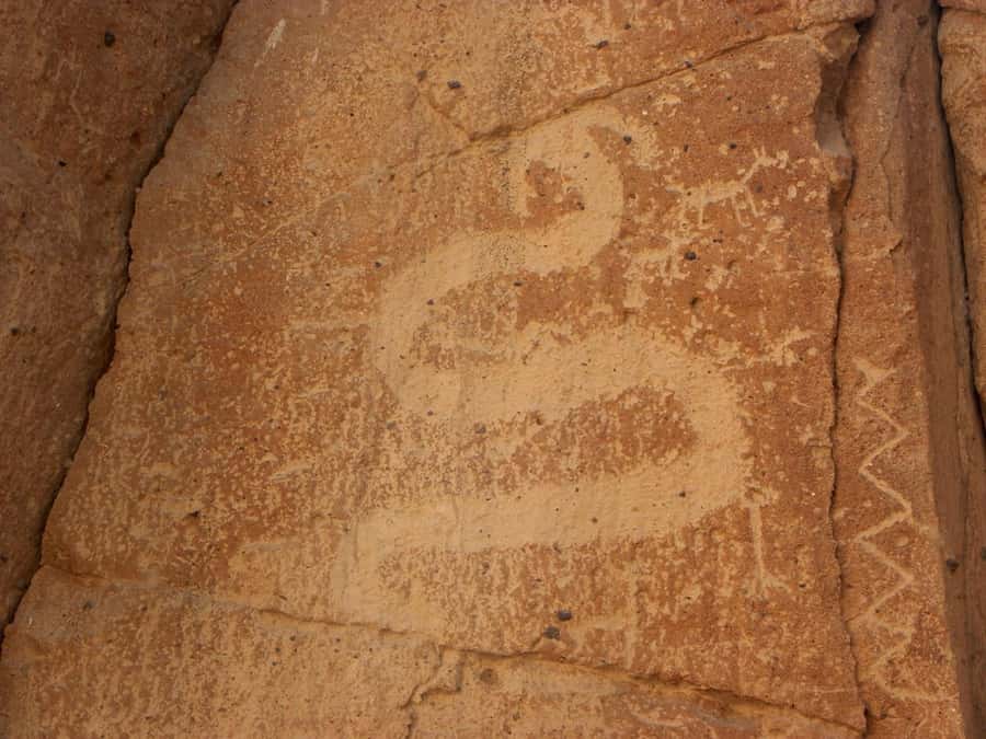 4-hour excursion: Ruta del Sillar with Hiking in Culebrillas - Apachetas on the way back: meaning behind stacked stone