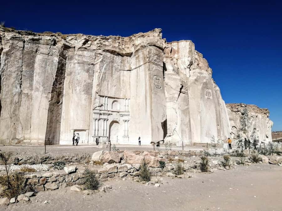4 hours Tour: Route of Sillar with Trek in Culebrillas - A Half-Day Geology Walk From Arequipa’s Hills