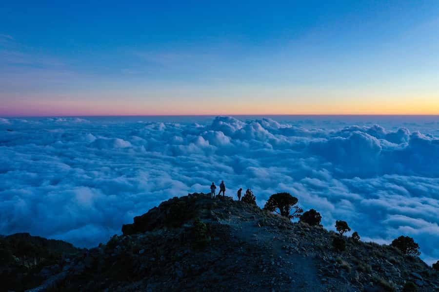 Acatenango Volcano Overnight Hike 2-Day Camping &Fuego Views - Group size and guide quality: what matters on a 2-day volcano