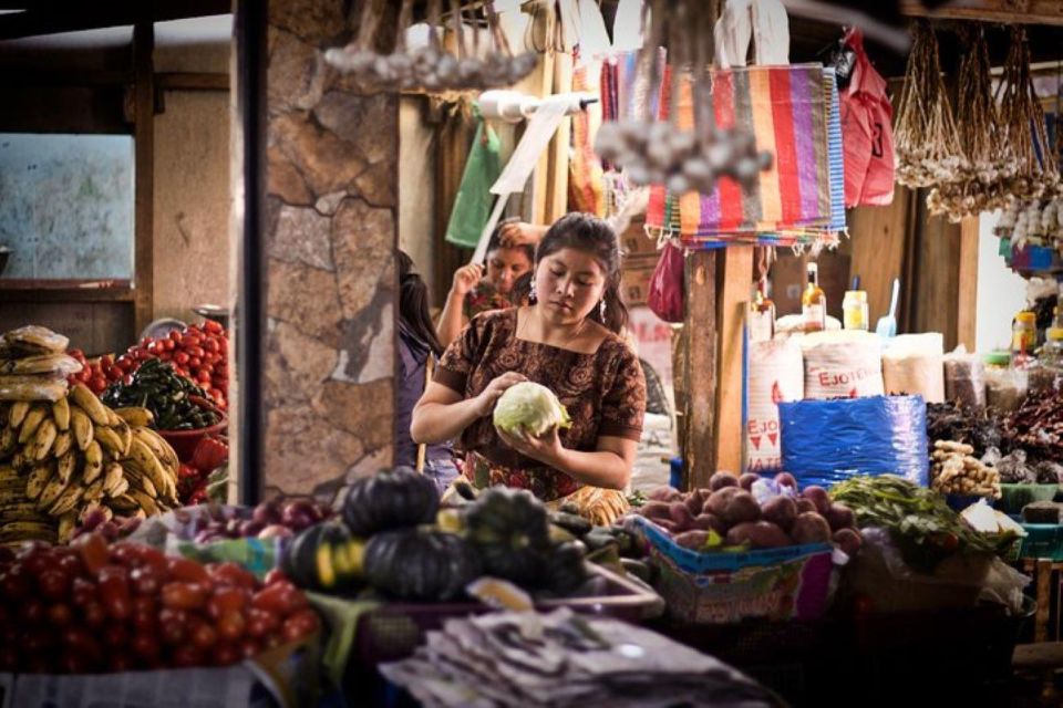 Antigua: Cooking Class with Local Family - Cooking Guatemalan Classics: Pepián, Jocón, Kakik, and Vegetarian