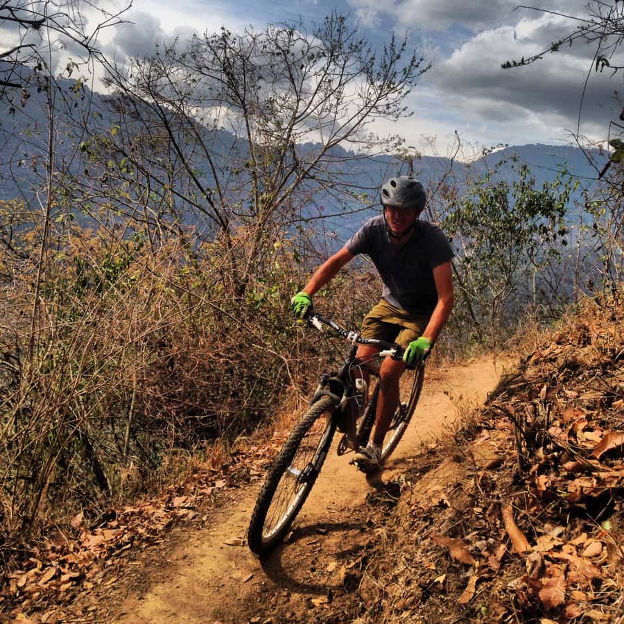 Antigua Guatemala: Half-Day Mountain Bike Tour with Guide - The first downhill: flowy volcanic soil with real technical edges