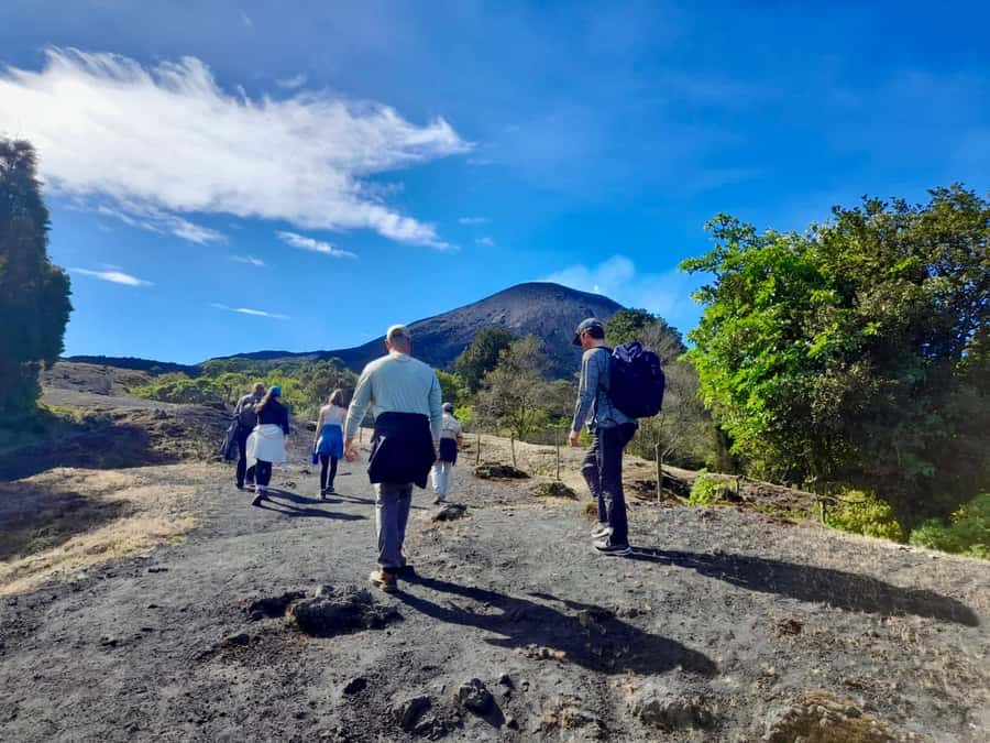 Antigua Guatemala: Private Day Tour to Pacaya Volcano - The Break and Picnic: Drinks Included, Food a Planning Point