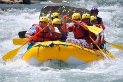 Arequipa: Chili River White Water Rafting with Hotel Pickup - Gear up at the changing area: wetsuit boots, helmet, and why your feet may still suffer