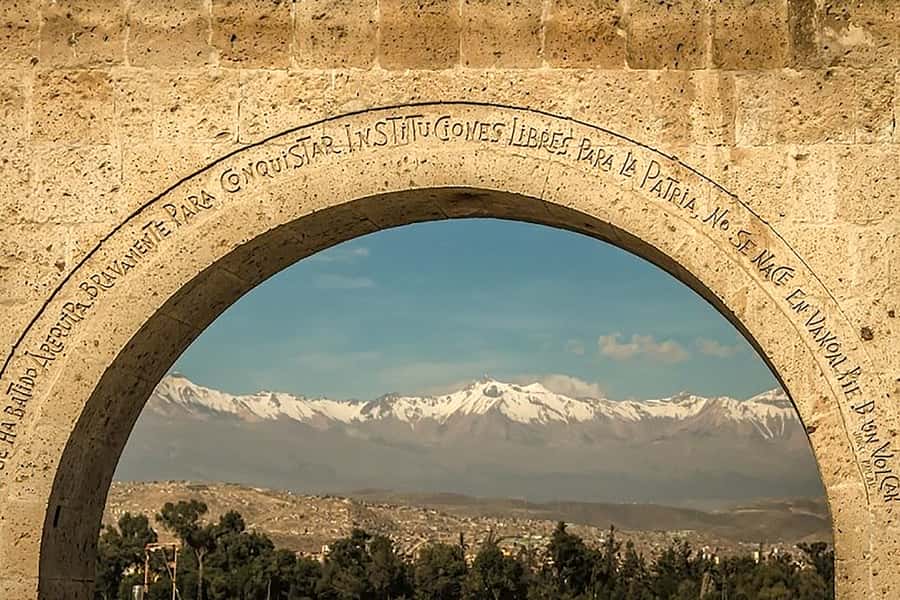 Arequipa: City Tour and Santa Catalina Monastery - From White-City Views to Monastery Streets
