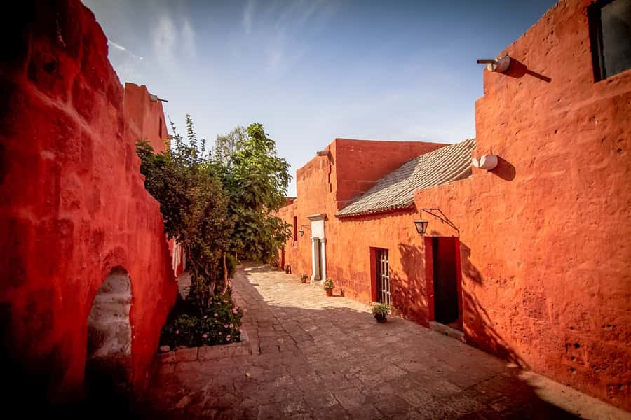 Arequipa: City Tour and Santa Catalina Monastery - Included vs. Not Included: Your Planning Checklist