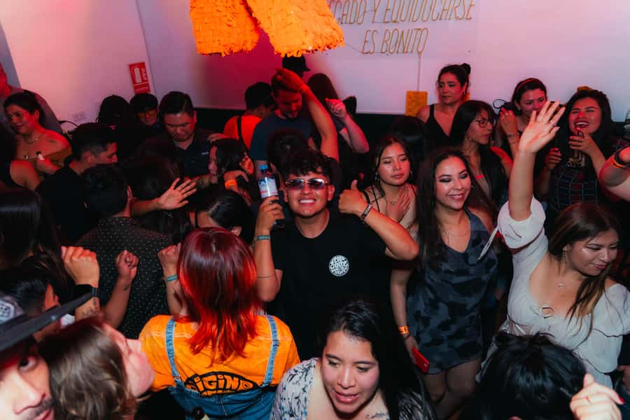 Arequipa: Pub Crawl with Skip-The-Line Access and Drinks - Who This Pub Crawl Fits Best (and Who Might Not)