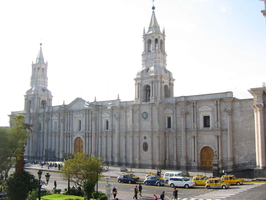 Arequipa: Walking Tour and Santa Catalina Monastery - Key highlights to look for