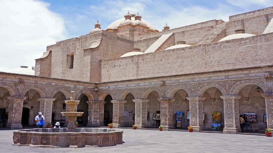 Arequipa: Walking Tour and Santa Catalina Monastery - Should you book this tour?