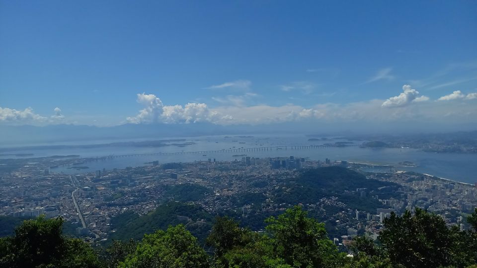 AVenturismo Christ Redeemer - Price reality check: what $47 buys you