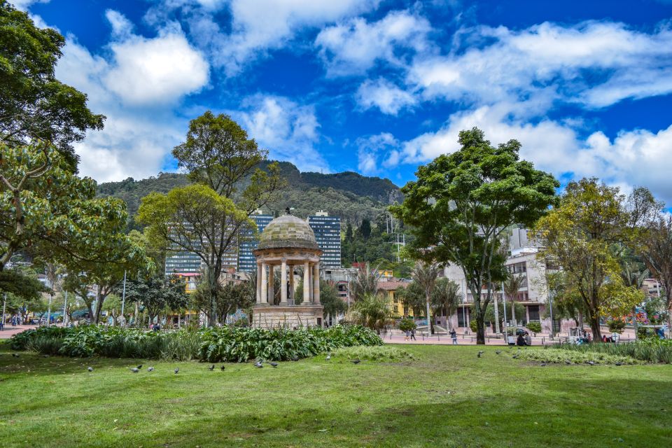 Bogota: Downtown City and Monserrate Hill Private Tour - What to expect during the day: pacing, altitude, and comfort