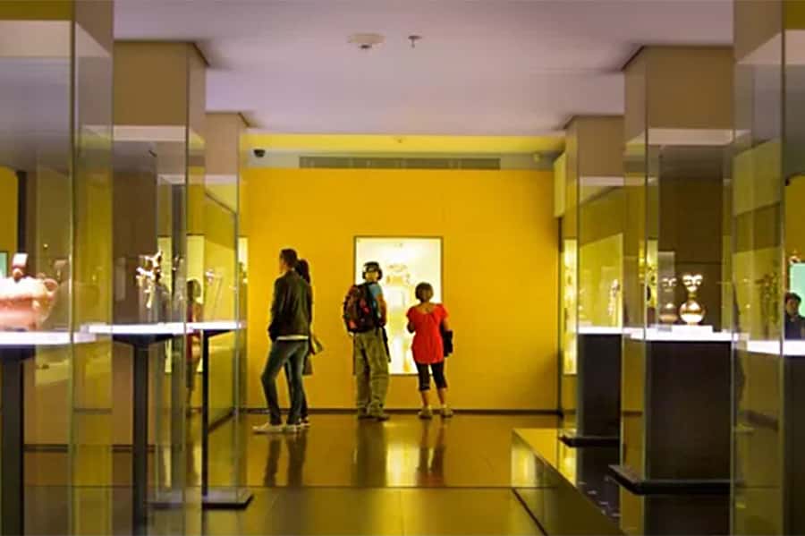Bogota: Gold Museum and Monserrate Private Half-Day Tour - Getting picked up in Bogota without the stress