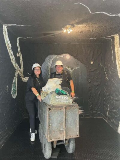 Bogota: Guided Colombian Emeralds Tour with Museum Entry - Finding the meeting point near Cra. 7 #15-1 and the Gold Museum
