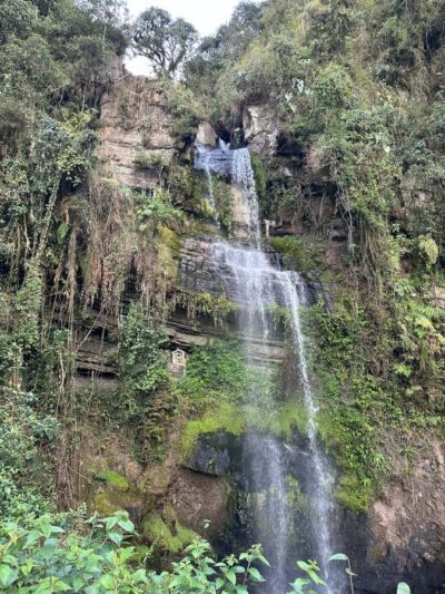 Bogota: Hike to La Chorrera Waterfall, El Chiflón and Guadalupe Hill - El Chiflón: a short hike with a 55-meter water curtain