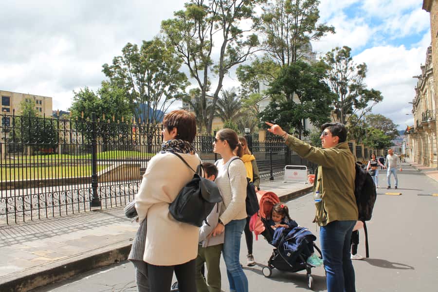 Bogota: La Candelaria Highlights Walking Tour - Teatro Colón: when culture turns into a story you can picture