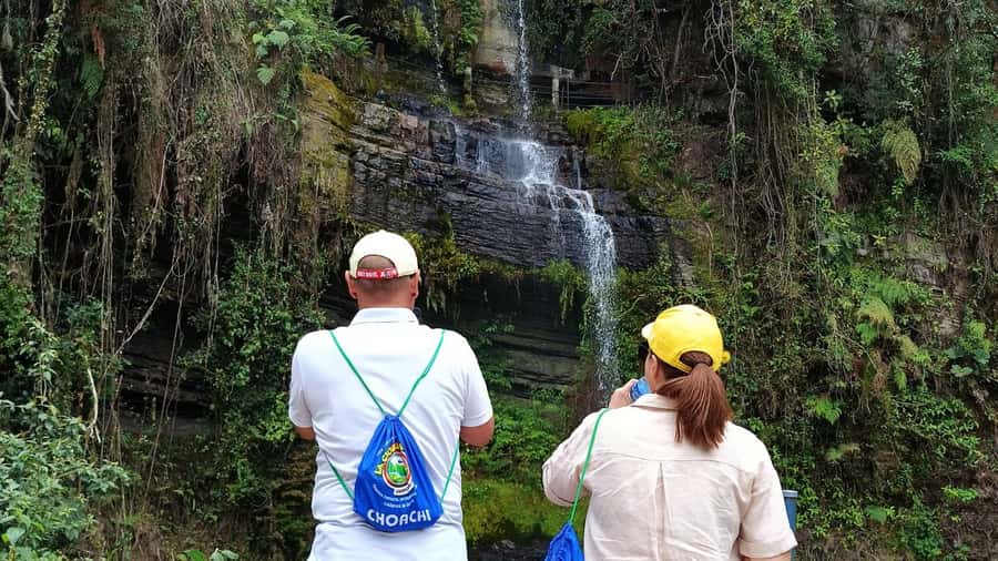 Bogota: La Chorrera Waterfall Guided Hike and Guadalupe Hill - What to bring and what to wear on misty mountain trails