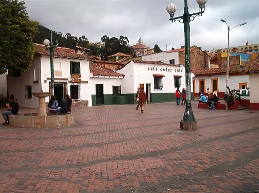 Bogota : Must-See Sites Walking Tour With a Guide - What makes it feel private: guides, customization, and real local advice