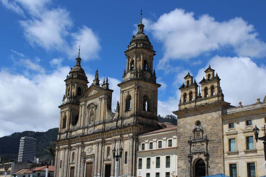 Bogotá: Private Candelaria Walking Tour and Gold Museum - Gold Museum first: 34,000 pieces and what you’ll actually notice