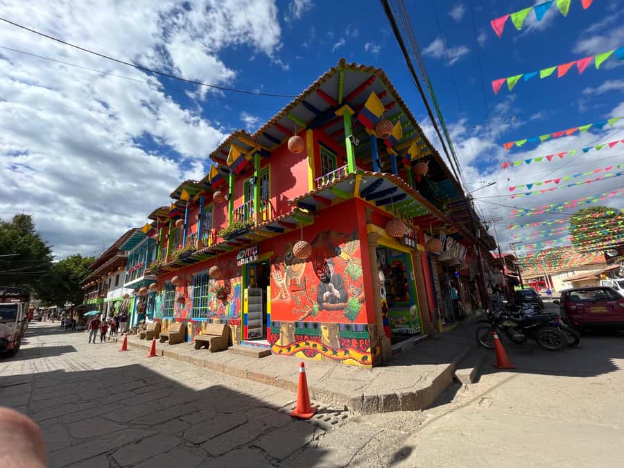 BOGOTA: Tour of Villa de Leyva, Ráquira, Pozos Azules, and Puente de Boyacá - Why this Boyacá day trip feels like good value