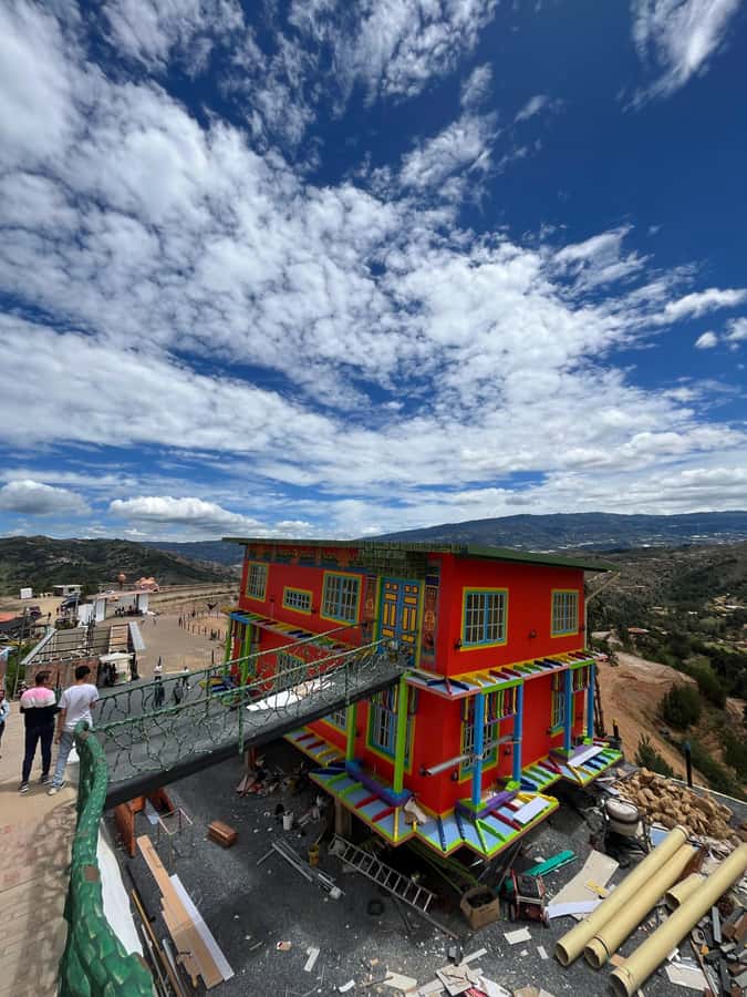 BOGOTA: Tour of Villa de Leyva, Ráquira, Pozos Azules, and Puente de Boyacá - Pozos Azules: where the blue hits the dry terrain