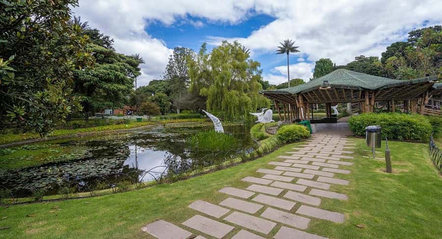 BOGOTA: Visit to the Botanical Garden and Ugly Betty's House - Getting Picked Up and Moving Around in a Private Group