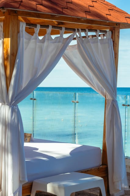 BORA BORA AREA CLUB - Staff and service: where the experience feels polished