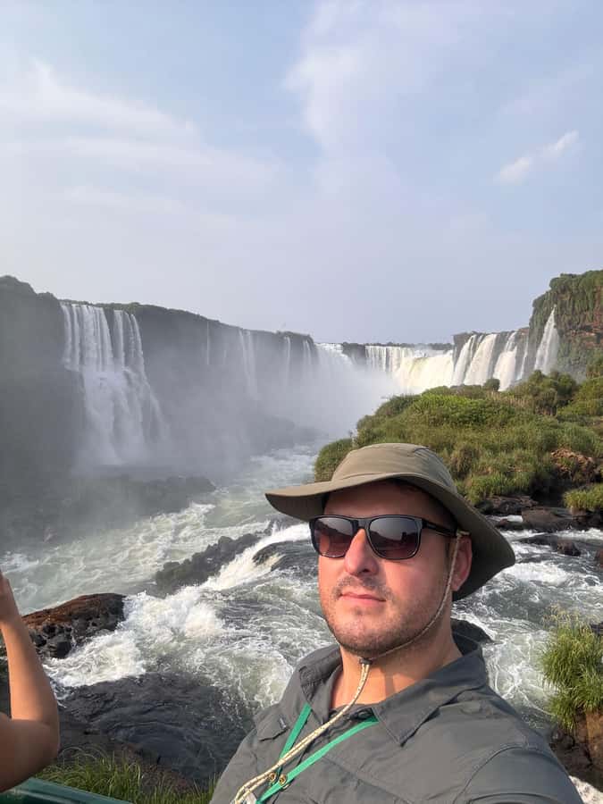 Brazilian Iguassu Falls,Bird park Boat Safari all tickets - Parque das Aves: 1,300+ birds, guided meaning, and real photo opportunities