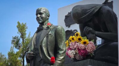 Buenos Aires: Chacarita, The Largest Cemetery In Argentina - Carlos Gardel’s Mausoleum: Tango Culture Where You Feel It