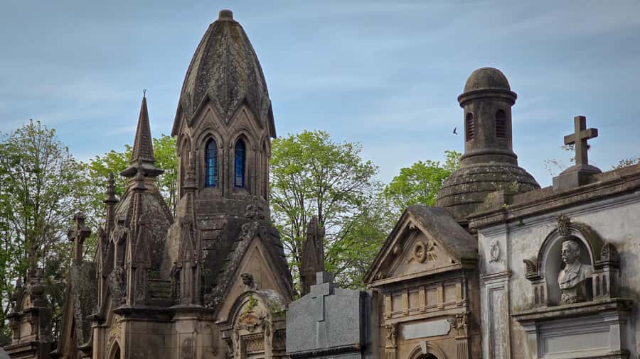 Buenos Aires: Chacarita, The Largest Cemetery In Argentina - Price and Logistics: Why About $20 Works for 3 Hours