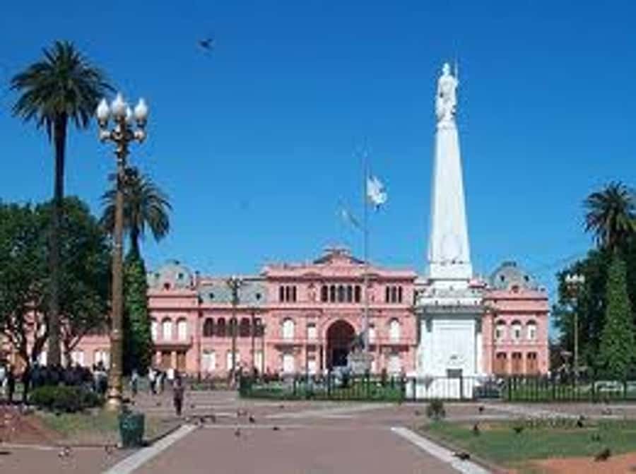 Buenos Aires City Tour with Luxury Lunch - Key takeaways before you go