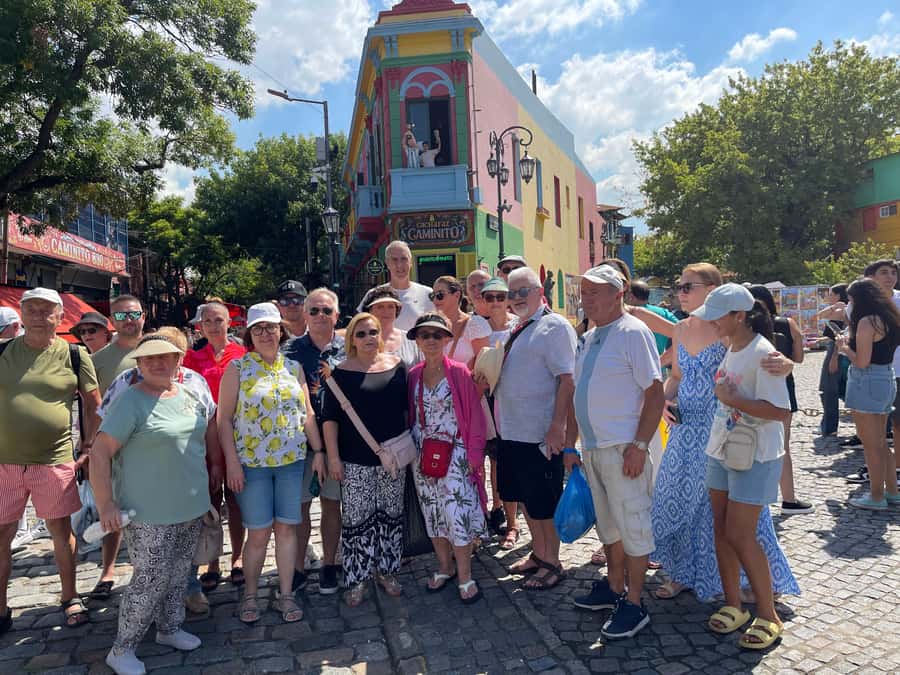 Buenos Aires: Customizable City Tour in Polish - Hidden Polish connections: the kind of detail you can’t Google