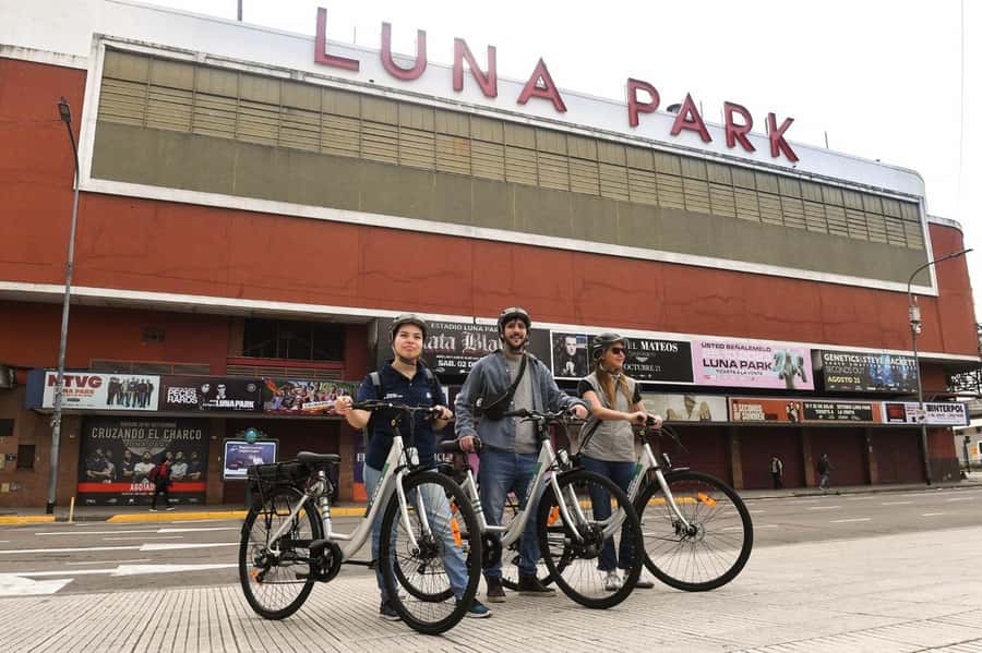 Buenos Aires: E-Bike Tour in the North Circuit of Buenos Aires - Luna Park and the big skyline jump before Floralis Genérica