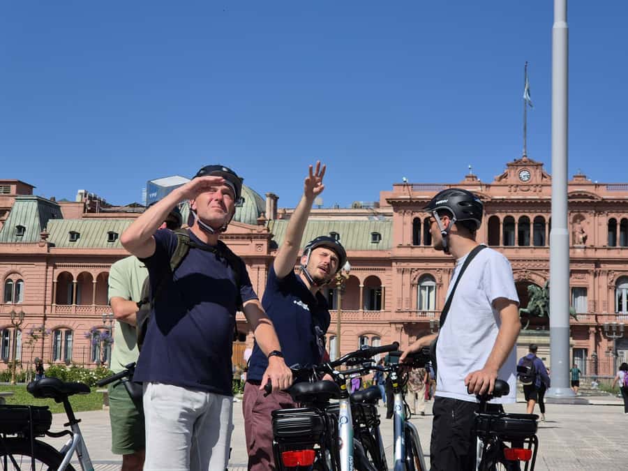 Buenos Aires: E-Bike Tour in the South Circuit of Buenos Aires - Puerto Madero first: start modern, then roll into the older city