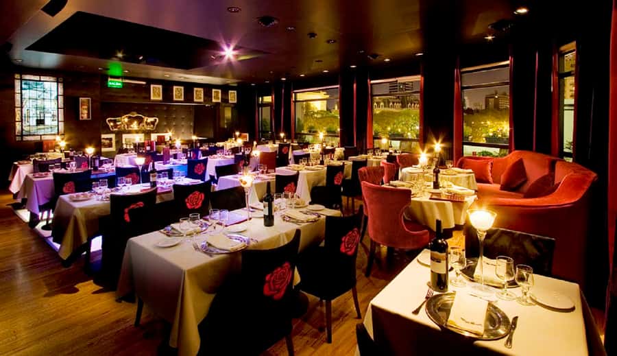 Buenos Aires: El Viejo Almacén Tango Show Ticket & Transfer - The Mi Buenos Aires Querido Lounge: Traditional Dinner Plus Two Drinks