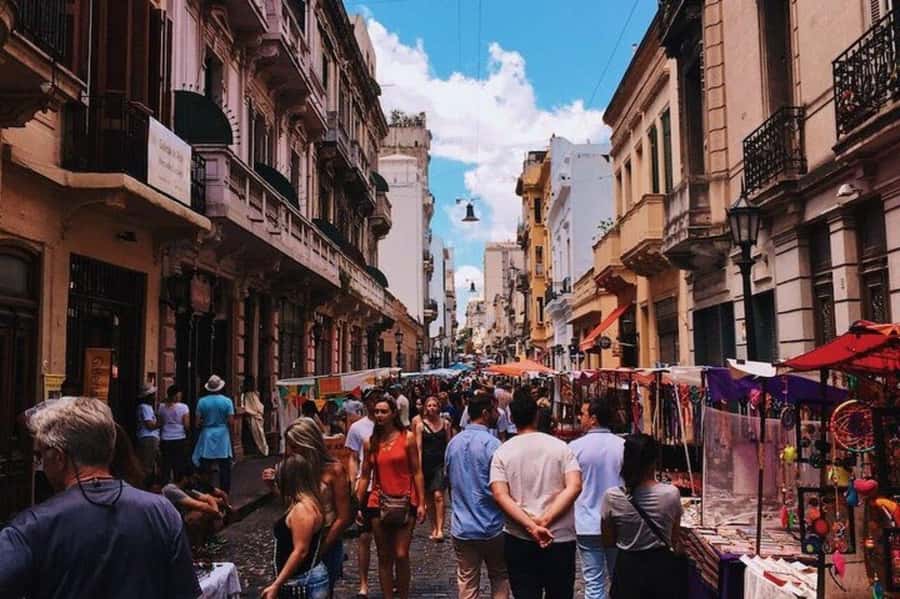 Buenos Aires Fairs: San Telmo & Mataderos Cultural Tour - Tangol Tours in San Telmo: where the day actually starts