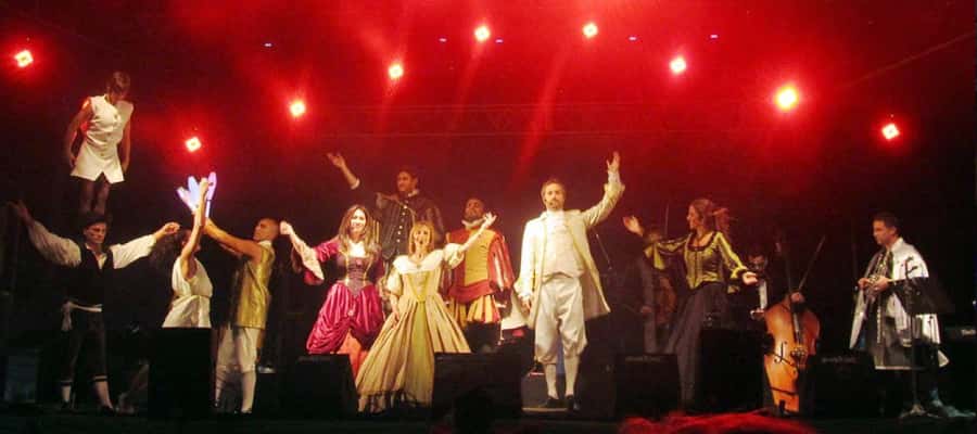 Buenos Aires: Gala Lírica Tickets at Palacio Paz. - Palacio Paz Turns Opera Into Something You Can Handle