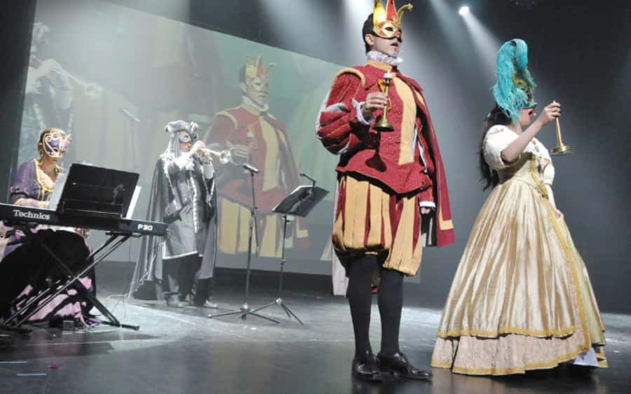 Buenos Aires: Gala Lírica Tickets at Palacio Paz. - Live Piano and Vocal Power: What You’re Actually Watching