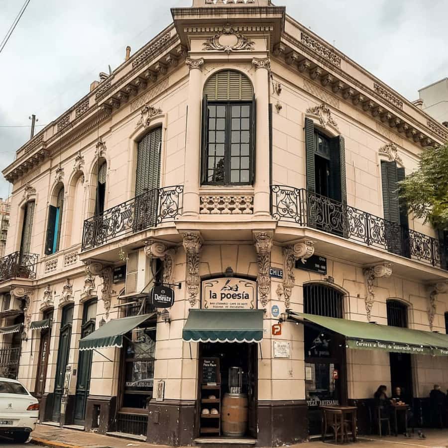 Buenos Aires Gastronomic Immersion Tour - El Desnivel asado: chorizo, provoleta, and premium beef cut