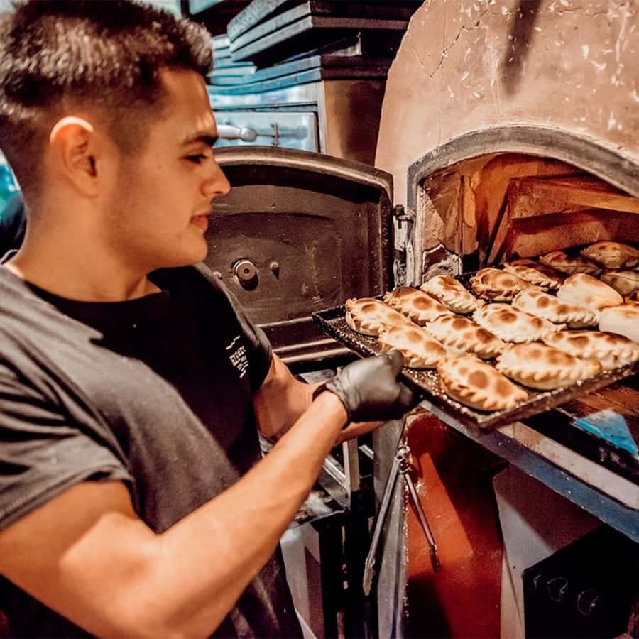 Buenos Aires Gastronomic Immersion Tour - What the walking part actually feels like