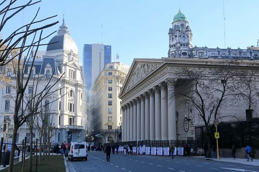 Buenos Aires : Highlights Walking Tour With A Guide - Key Highlights You’ll Actually Feel During the Tour
