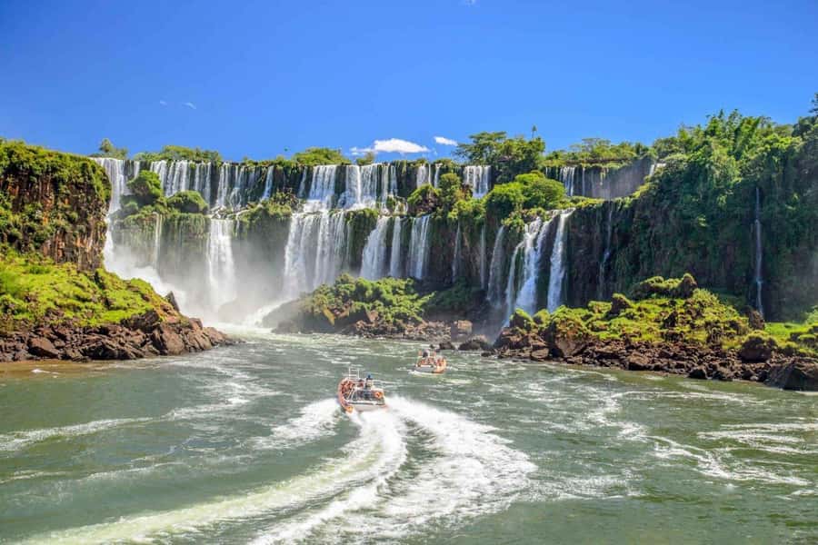 Buenos Aires: Iguazu Falls Private Day Trip with Airfare - Upper and Lower Trails: More Than a Walk, With Wildlife in the Mix