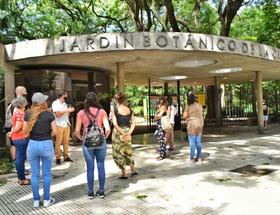 Buenos Aires: Palermo Soho Guided Walking Tour - Plaza Armenia bars and Armenian customs: culture beyond the boutiques