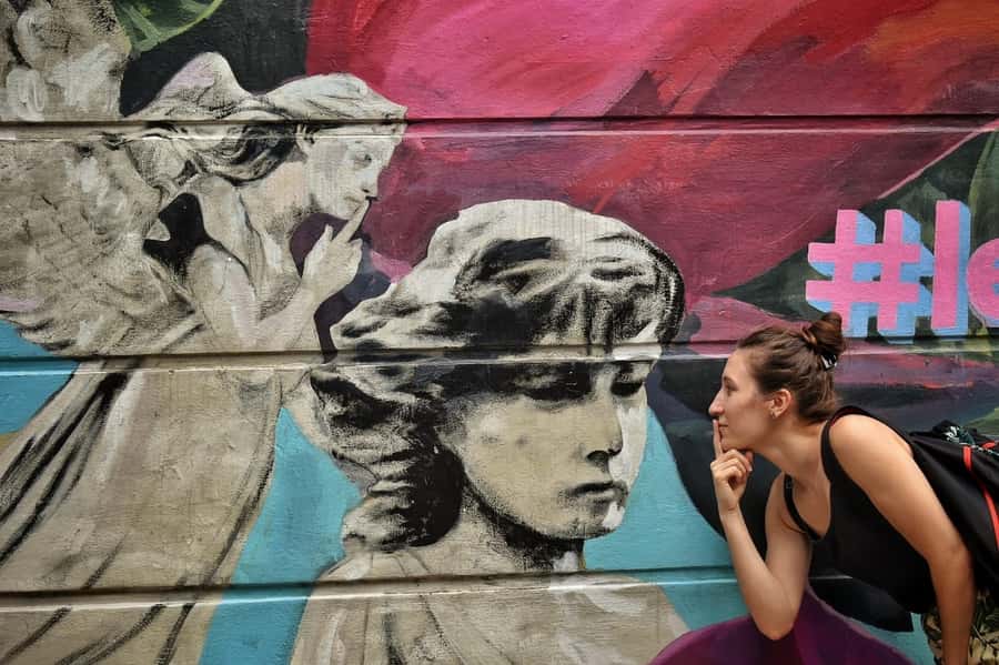 Buenos Aires: Palermo Soho Guided Walking Tour - Start at the Giuseppe Garibaldi monument: how the tour kicks off