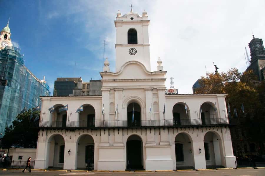 Buenos Aires: Panoramic Bus Tour - La Boca: Caminito, Immigrant Tenements, and Boca Juniors Passion