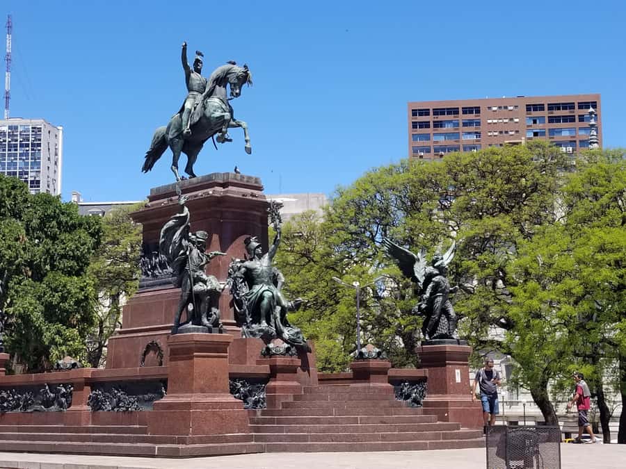 Buenos Aires: Private City Tour by Car with Hotel or Pickup - Plaza de Mayo and Casa Rosada: the political center, explained in plain language
