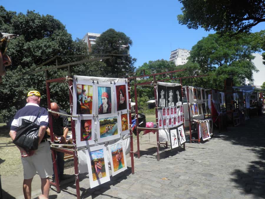 Buenos Aires: Private Recoleta Cemetery Walking Guided Tour - Meet at the Recoleta Cemetery Gate and Start With a Local Walk