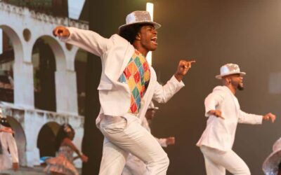 By Night Tour: Roxy Dinner Show & Transfer - The dinner plan: Bossa Nova, chef plates, and menu choices that matter